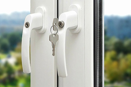 Детские замки для окон ПВХ