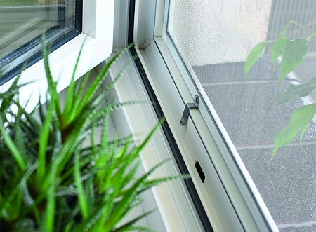 Противомоскитная сетка для окон ПВХ